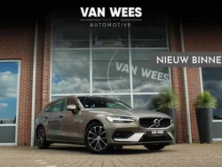 Grijs Gebruikt 2021 Volvo V60 Momentum Stationwagen | € 24.450 (Super prijs)