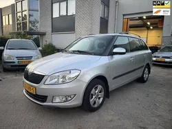 Grijs Gebruikt 2010 Skoda Fabia Elegance Stationwagen | € 1.950 (Super prijs)