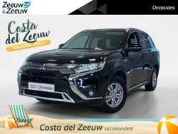 Zwart Gebruikt 2021 Mitsubishi Outlander P-HEV SUV | € 26.450 (Eerlijke prijs)