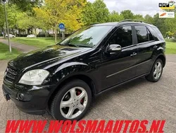 Zwart Gebruikt 2006 Mercedes 320 Van | € 4.750
