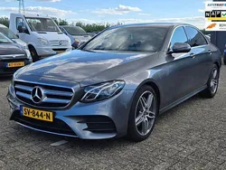 Grijs Gebruikt 2018 Mercedes E220 Business Sedan | € 22.850 (Goede deal)