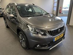 Grijs Gebruikt 2019 Peugeot 2008 Allure SUV | € 13.950 (Goede deal)