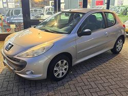 Grijs Gebruikt 2009 Peugeot 206+ Hatchback | € 1.490 (Eerlijke prijs)