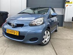 Blauw Gebruikt 2009 Toyota Aygo Hatchback | € 3.499 (Eerlijke prijs)
