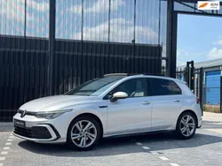 Zilver Gebruikt 2021 VW Golf VIII R-line Hatchback | € 26.990 (Eerlijke prijs)