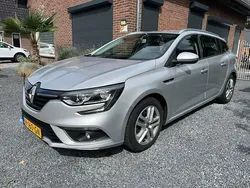 Grijs Gebruikt 2017 Renault Mégane GrandTour LIMITED Stationwagen | € 10.749 (Eerlijke prijs)