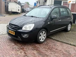 Zwart Gebruikt 2007 Kia Carens MPV | € 2.250 (Eerlijke prijs)