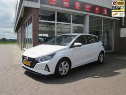 Wit Gebruikt 2022 Hyundai i20 Hatchback | € 15.750 (Eerlijke prijs)