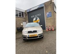 Beige Gebruikt 2006 Skoda Fabia Stationwagen | € 1.599 (Eerlijke prijs)