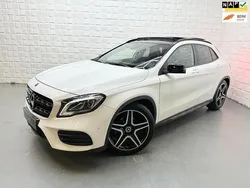 Wit, metallic lak Gebruikt 2018 Mercedes GLA180 AMG SUV | € 24.949 (Eerlijke prijs)