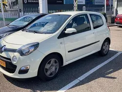 Geel Gebruikt 2013 Renault Twingo Collection Hatchback | € 5.650 (Iets duurder)