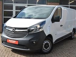 Wit Gebruikt 2015 Opel Vivaro Van | € 9.999 (Goede deal)