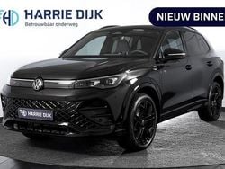 Zwart Nieuw 2025 VW Tiguan R-line Edition SUV | € 54.795 (Super prijs)