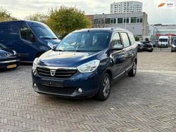 Blauw Gebruikt 2015 Dacia Lodgy Ambiance MPV | € 4.950 (Super prijs)