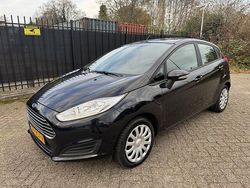 Zwart Gebruikt 2015 Ford Fiesta Style Hatchback | € 4.950 (Super prijs)