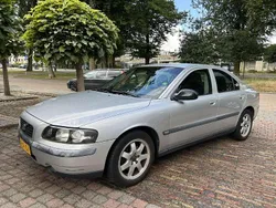 Grijs Gebruikt 2002 Volvo S60 Sedan | € 2.350 (Eerlijke prijs)