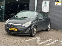 Zwart Gebruikt 2011 Opel Corsa Cosmo Hatchback | € 999 (Goede deal)