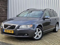 Grijs Gebruikt 2008 Volvo V70 Summum Stationwagen | € 4.950 (Iets duurder)