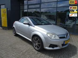 Grijs Gebruikt 2007 Opel Tigra Sport Cabriolet | € 2.450 (Eerlijke prijs)