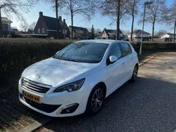 Wit Gebruikt 2014 Peugeot 308 Allure Hatchback | € 7.400 (Duur)