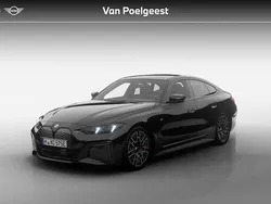 Saphirschwarz metallic (475) (zwart metallic) Nieuw 2025 BMW i4 M Sport Sedan | € 70.047 (Eerlijke prijs)