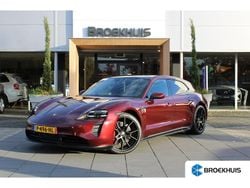 Rood Gebruikt 2022 Porsche Taycan GTS Performance Package Sedan | € 79.900 (Eerlijke prijs)