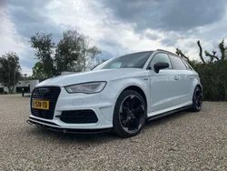 Wit Gebruikt 2016 Audi A3 S-Line Hatchback | € 14.950 (Eerlijke prijs)