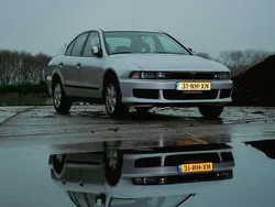 Grijs Gebruikt 2003 Mitsubishi Galant Comfort Edition Sedan | € 2.000