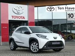 Wit Gebruikt 2022 Toyota Aygo Hatchback | € 18.400 (Eerlijke prijs)
