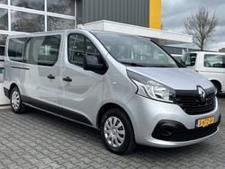 Grijs, metallic lak Gebruikt 2016 Renault Trafic Expression Van | € 23.950