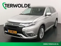 Grijs Gebruikt 2019 Mitsubishi Outlander P-HEV Intense+ SUV | € 23.700 (Eerlijke prijs)