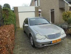 Mercedes C200