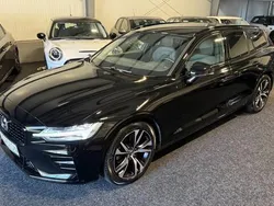 Zwart Gebruikt 2022 Volvo V60 Core Stationwagen | € 31.850 (Super prijs)