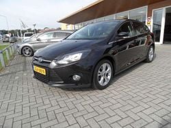 Zwart Gebruikt 2014 Ford Focus Titanium Hatchback | € 6.950 (Eerlijke prijs)