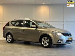 Grijs, metallic lak Gebruikt 2012 Kia Ceed 2 Stationwagen | € 5.950 (Eerlijke prijs)