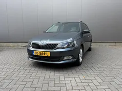 Grijs, metallic lak Gebruikt 2016 Skoda Fabia Joy Stationwagen | € 8.950 (Eerlijke prijs)