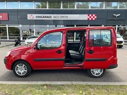 Rood Gebruikt 2006 Fiat Doblò Dynamic MPV | € 4.990 (Duur)