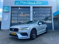 Grijs Gebruikt 2018 Volvo V60 Momentum Stationwagen | € 20.950 (Goede deal)