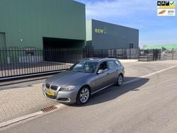 Grijs Gebruikt 2011 BMW 325 Luxury Line Stationwagen | € 3.950 (Super prijs)