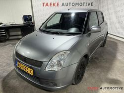 Grijs, metallic lak Gebruikt 2007 Suzuki Swift Hatchback | € 1.650 (Super prijs)