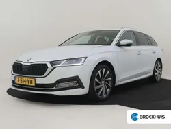 Wit Gebruikt 2020 Skoda Octavia First Edition Stationwagen | € 18.900 (Eerlijke prijs)
