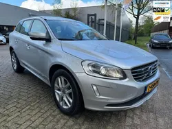 Zilver Gebruikt 2016 Volvo XC60 Momentum SUV | € 23.499 (Super prijs)