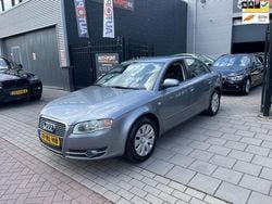 Grijs Gebruikt 2005 Audi A4 Business Sedan | € 1.999 (Super prijs)