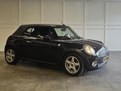 Zwart, metallic lak Gebruikt 2010 Mini Cooper Cabriolet Chili Cabriolet | € 9.250 (Iets duurder)