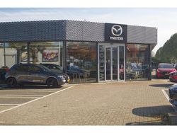 Ceramic metallic (47a) Gebruikt 2020 Mazda MX30 Edition SUV | € 13.395 (Iets duurder)