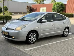 Grijs Gebruikt 2006 Toyota Prius Hatchback | € 3.000 (Eerlijke prijs)