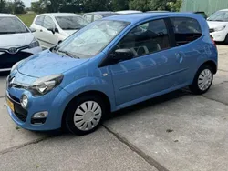 Blauw, metallic lak Gebruikt 2012 Renault Twingo Dynamique Hatchback | € 2.900 (Eerlijke prijs)