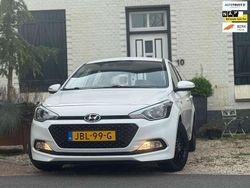 Wit Gebruikt 2018 Hyundai i20 Premium Hatchback | € 9.450 (Super prijs)