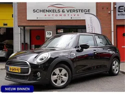 Zwart Gebruikt 2020 Mini Cooper Hatchback | € 13.950 (Super prijs)