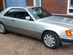 Zilver Gebruikt 1991 Mercedes E300 Coupé | € 18.990